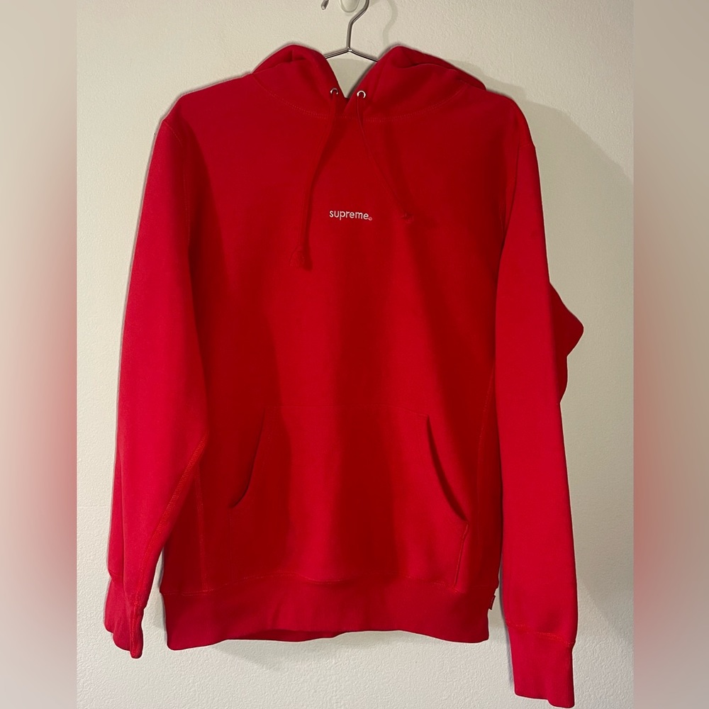 SUPREME Embroidered Logo Red Hoodie Hooded Sweatshirt Size XL-Stained